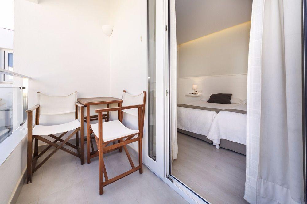 Hostal La Palma 福尔内利斯 外观 照片