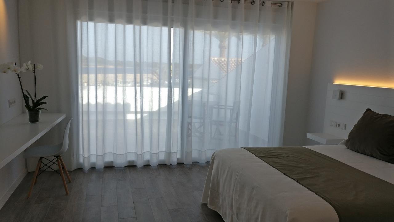 Hostal La Palma 福尔内利斯 外观 照片