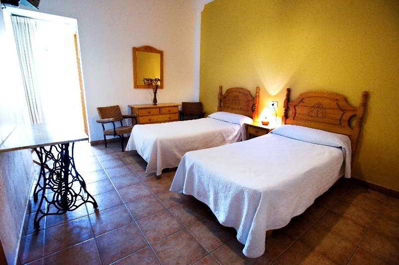 Hostal La Palma 福尔内利斯 外观 照片